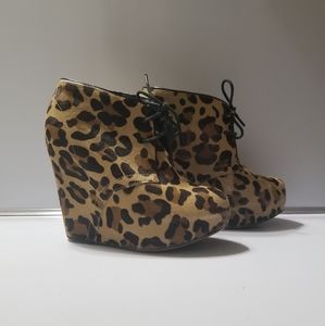 Steve madden leopard wedge